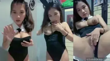 Cewek Cantik Berbodi Mantap Cosplay Penuh Gairah