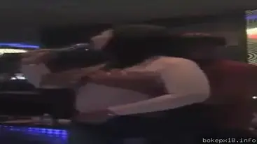 Garap Brutal Cewek Karaoke Memek Basah Sampe Crot Dalem