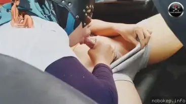 Rayu Adik Nakal di Mobil Biar Mau Diajak Main